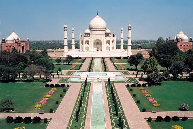 "Taj Mahal" Tour from Delhi by India's Fastest Train (Gatiman Express) - Lunch at DoubleTree by Hilton Hotel Agra
