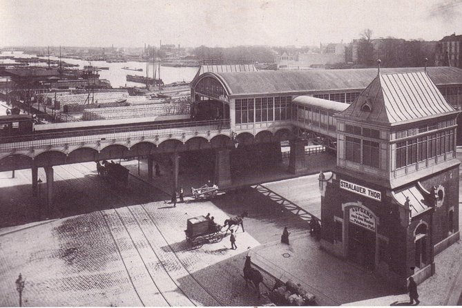 Take the U Train: An Audio Story of Berlin's Oldest Elevated Railway Line - Following the steel viaduct through Kreuzberg