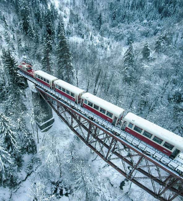 Tbilisi: Borjomi, Bakuriani & Kukushka Train Tour - Bakuriani brings cooler air and wider mountain views