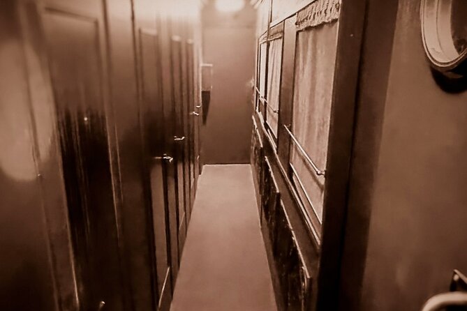 The “Un Train d’Enfer” room - Sixty minutes of searching, observation, and deduction