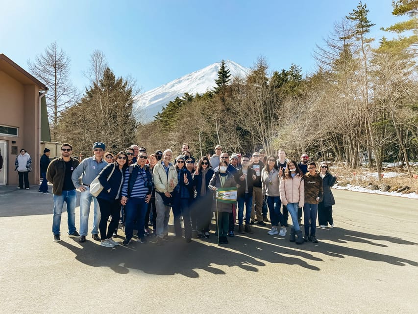 Tokyo Mt Fuji 5th St & Hakone Cruise Bus Tour w/Bullet Train - Buffet lunch with a view of Fuji