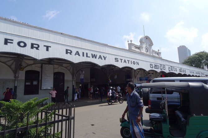 Train from Colombo to Kandy - Starting at Colombo Fort Railway Station
