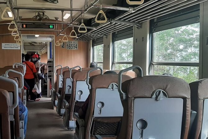 Train from Kandy to Colombo - Weather, changes, and cancellation terms