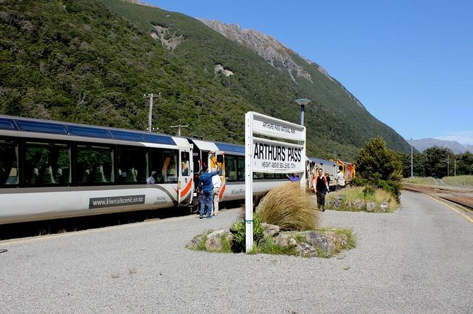 TranzAlpine Train, Arthur's Pass and Castle Hill Day Trip - Arthur’s Pass village and the lunch break