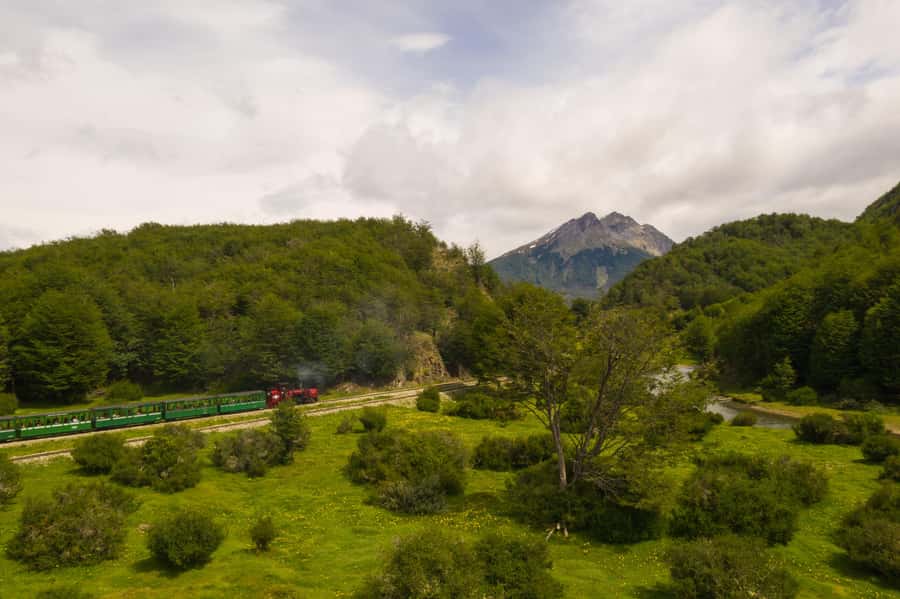 Ushuaia: National Park & Train of the End of the World Tour - How good are the guides and drivers?