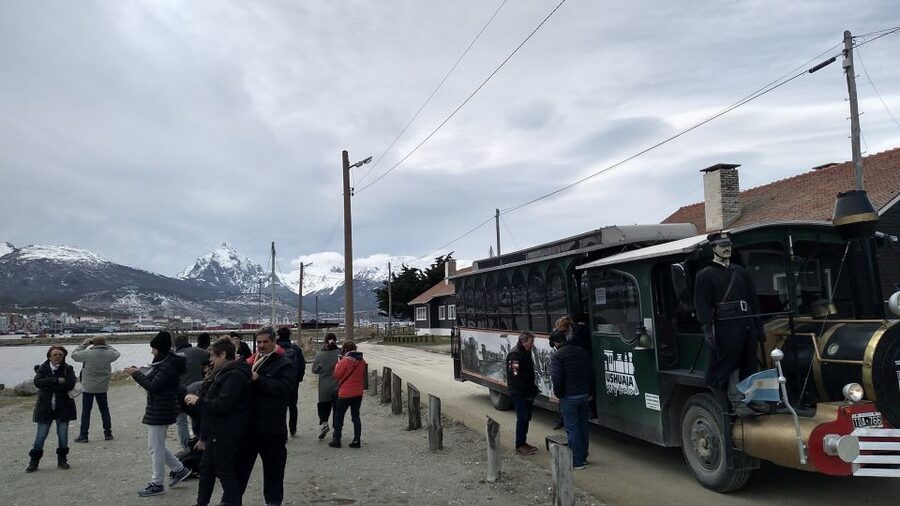Ushuaia: Panoramic City Train Tour - What you see between the stops
