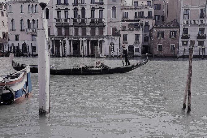Venice Full Day tour from Milan by high speed train. Small Group - St. Mark’s Square and the heart of Venice