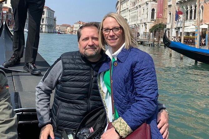 Venice Tour by High-Speed train from Florence - Rialto Bridge carries four centuries of history