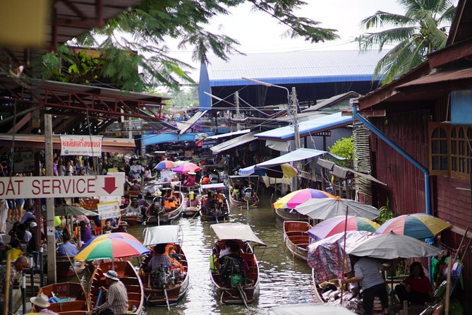VIP Private Tour Damnoen Saduak+ Amphawa + Mae Klong Railway - Wat Bang Kung and the tree-covered temple