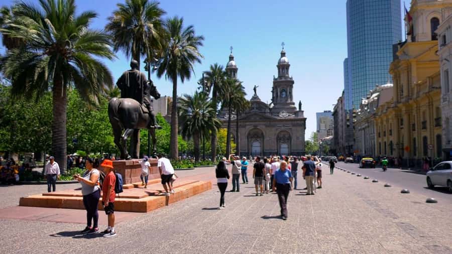 Walking City Tour with Funicular, Cable Car and Tasting - Riding high above Santiago on the cable car