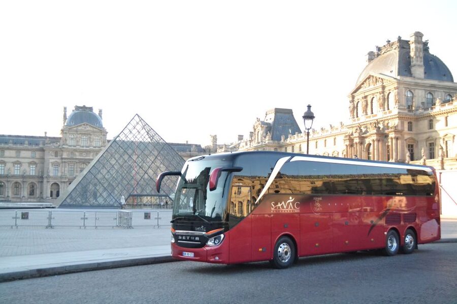 Welcome to Paris Day Trip from London via Train - The Eiffel Tower stop and your free time