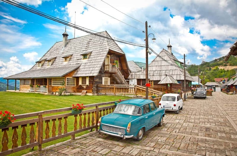 West of Belgrade: Woodentown, Šargan 8 train & Drina River - The morning ride west from Belgrade