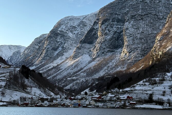 Winter Tour Viking Village, Nærøyfjord Cruise and Flåm Railway - Forty-Five Minutes in Flåm Before the Train
