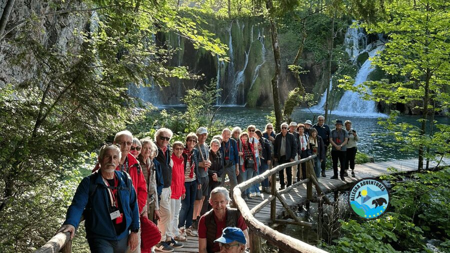 Zagreb: Plitvice With Secured Tickets, Boat And Train Ride - Canyon viewpoints before the lakes